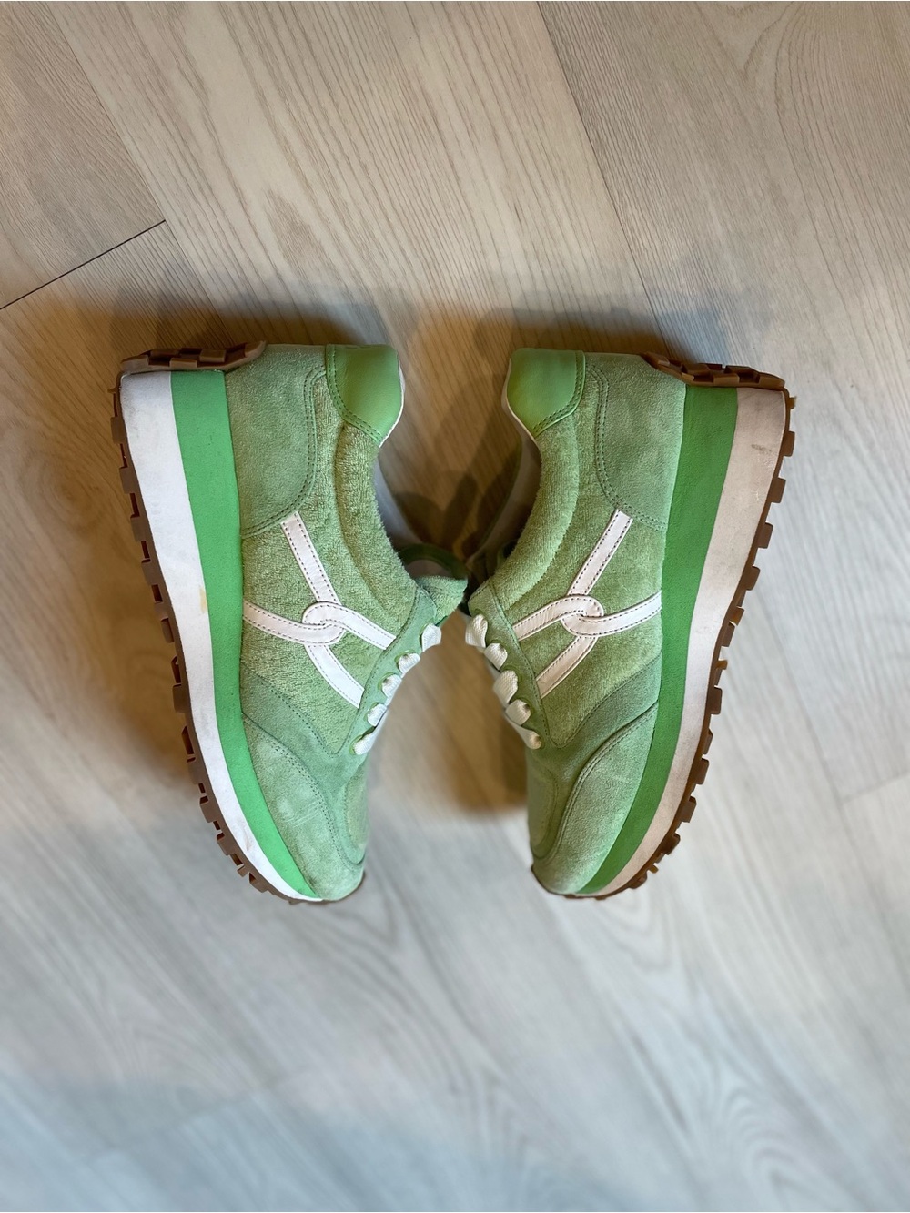 Veronica Beard Valentina Sneaker mixed leather like New Size 8